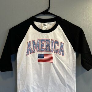 Gildan Black and White Kids Raglan Tee with America Print